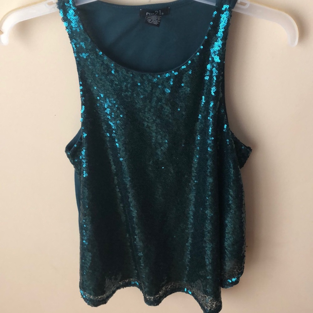 Sparkly sleeveless rue21 shirt